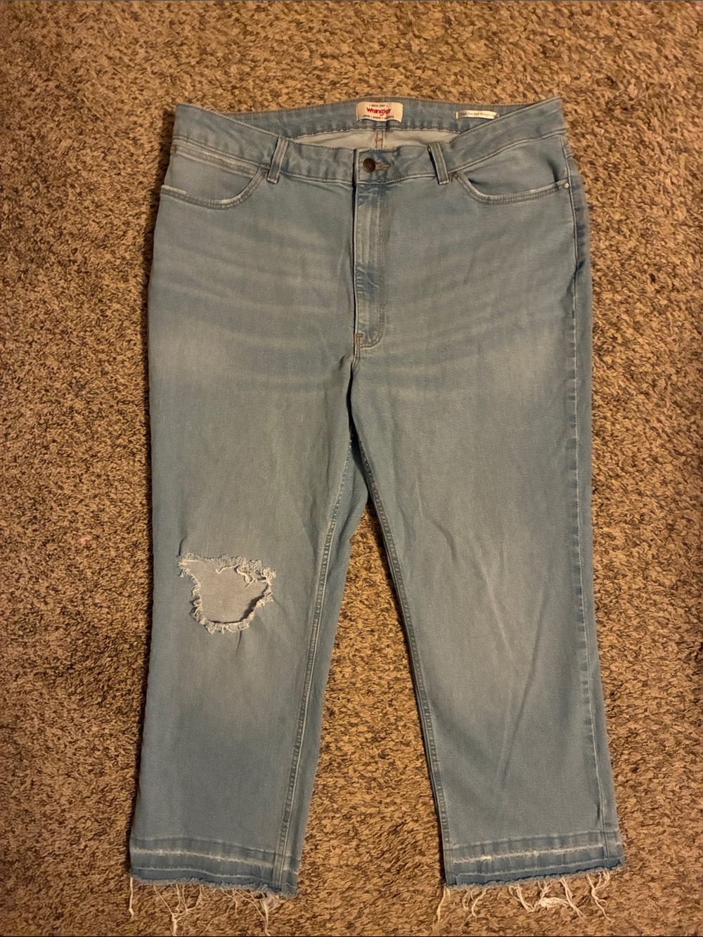 Wrangler high rise true straight crop jeans -size 18W